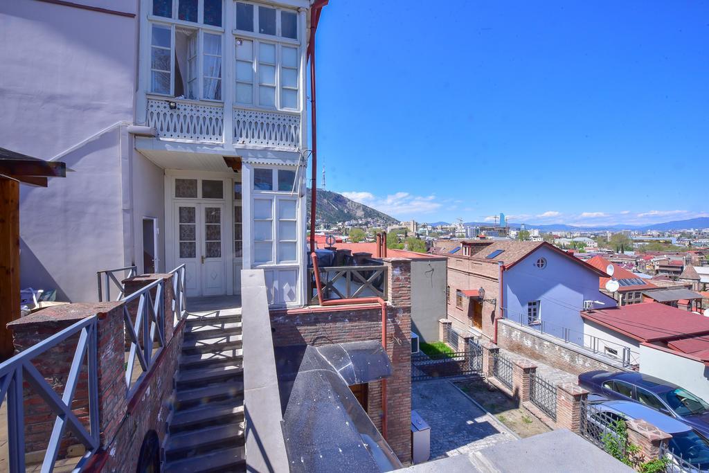 Hotel Gomi13 Tbilisi Exterior foto