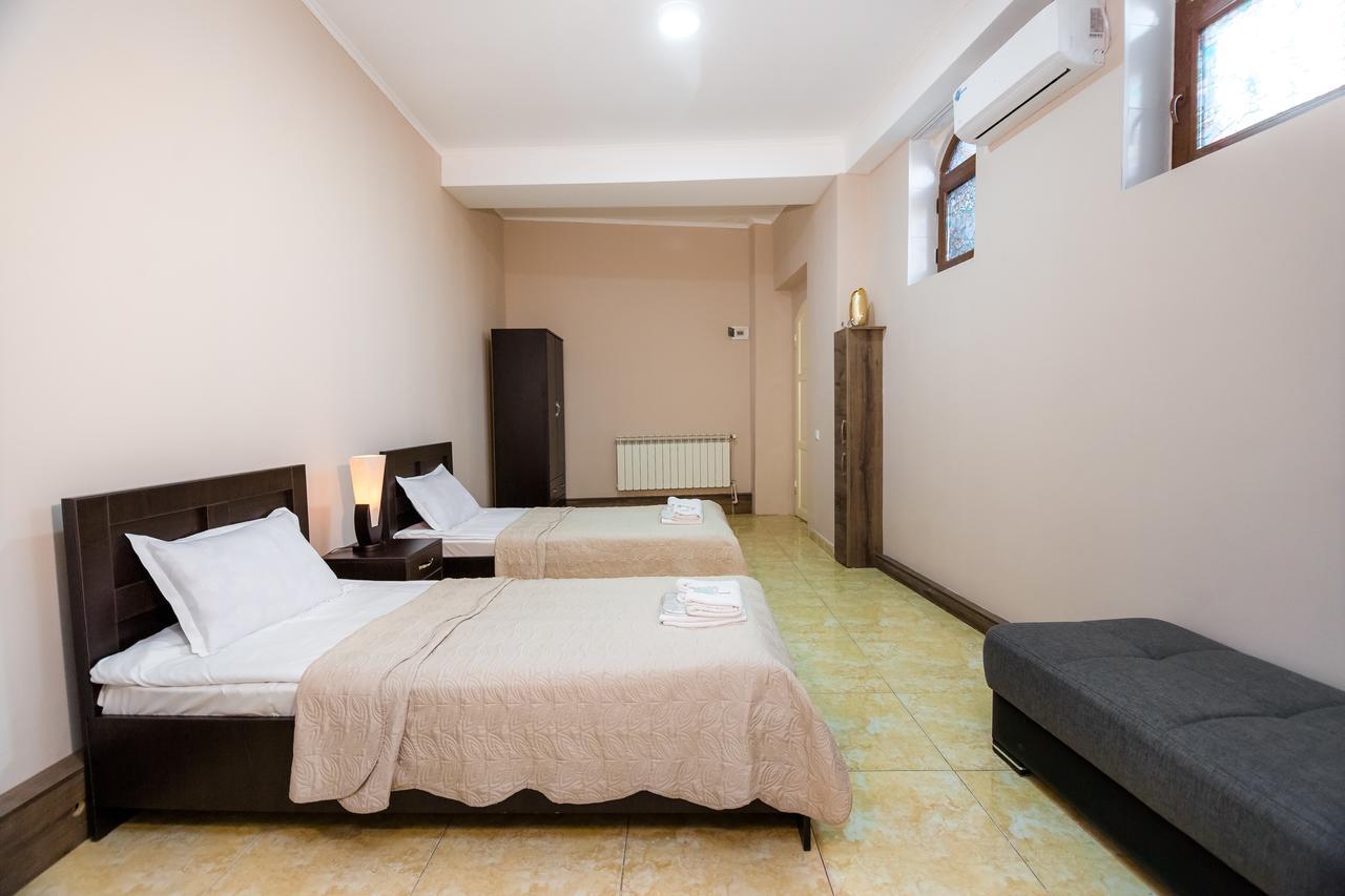 Hotel Gomi13 Tbilisi Exterior foto